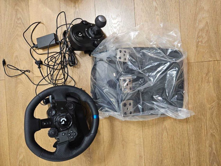 Симулятор кермо Logitech G923 SE