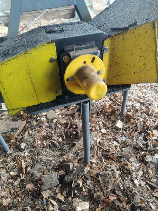 Rębak, rozdrabniacz do gałęzi 2N