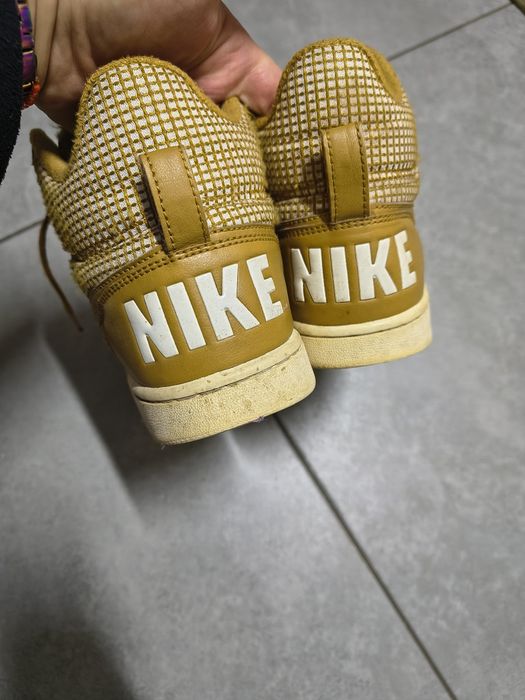 Buty młodzieżowe, przejściówki Nike