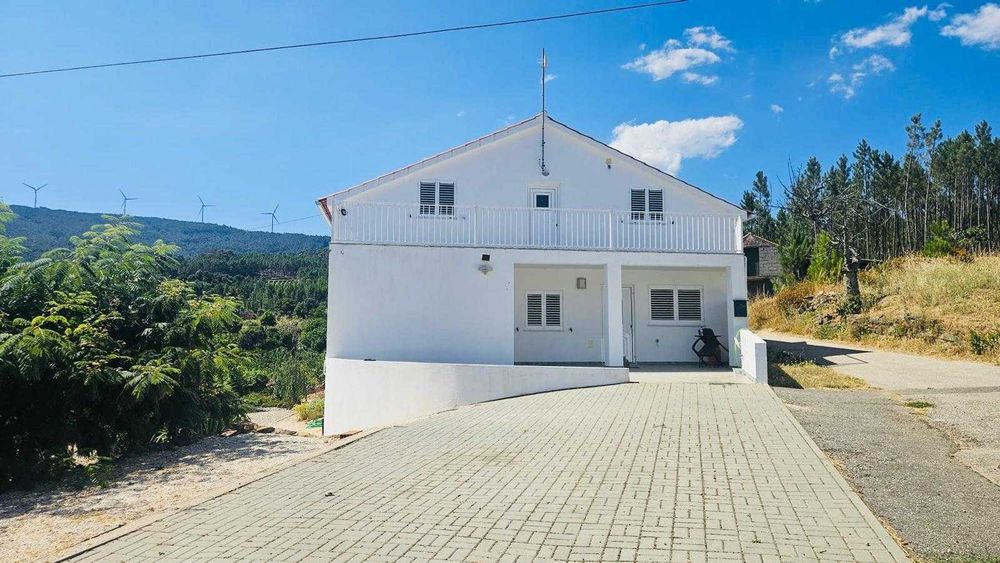Moradia Totalmente Renovada