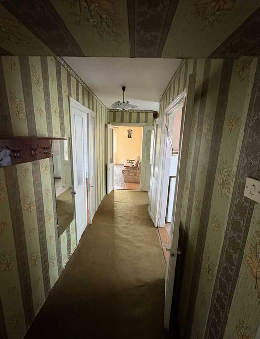 .Продаж будинку у с. Білозір'я.