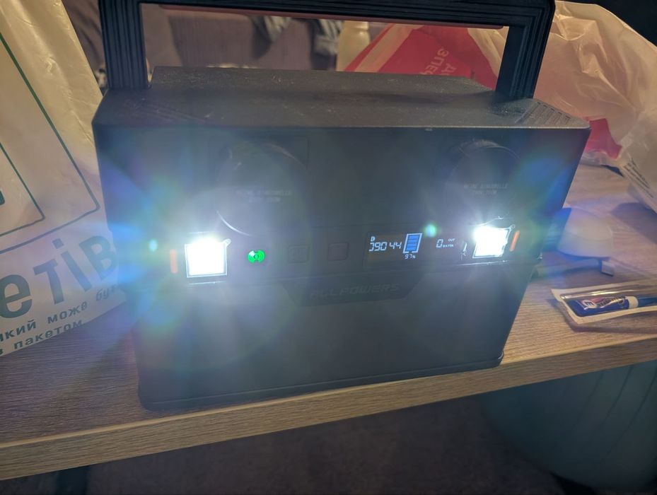 Зарядна станція AP-SS-007 600W S700 V2.0
