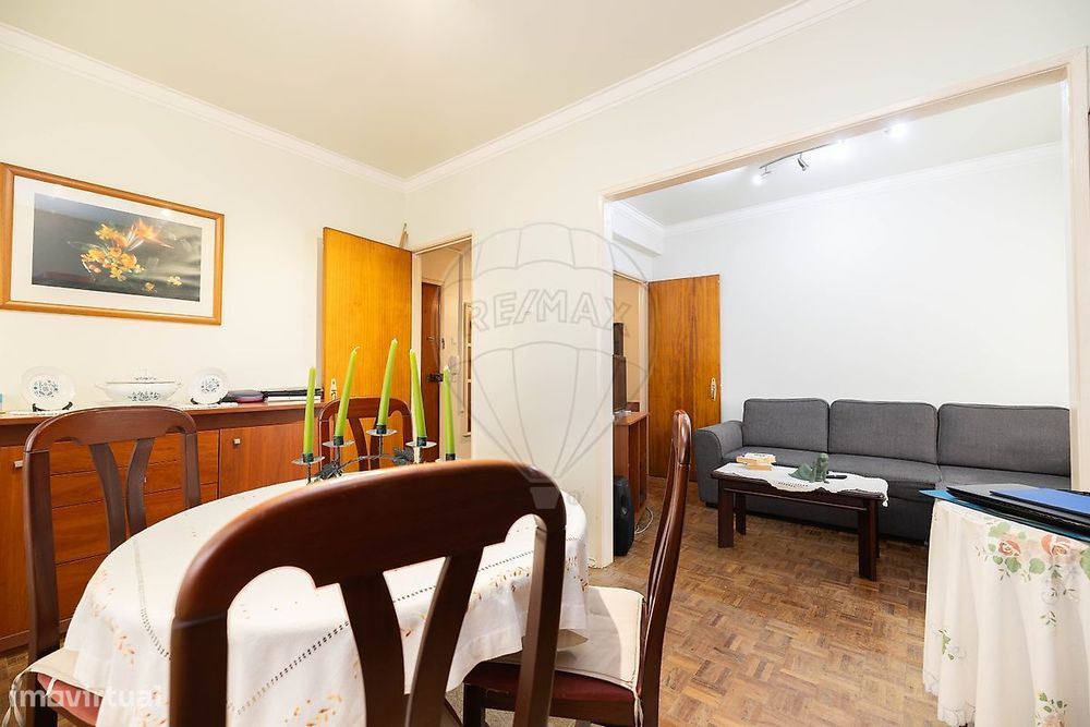 Apartamento T2 para venda — Póvoa De Santo Adrião E Olival Basto, Lisboa