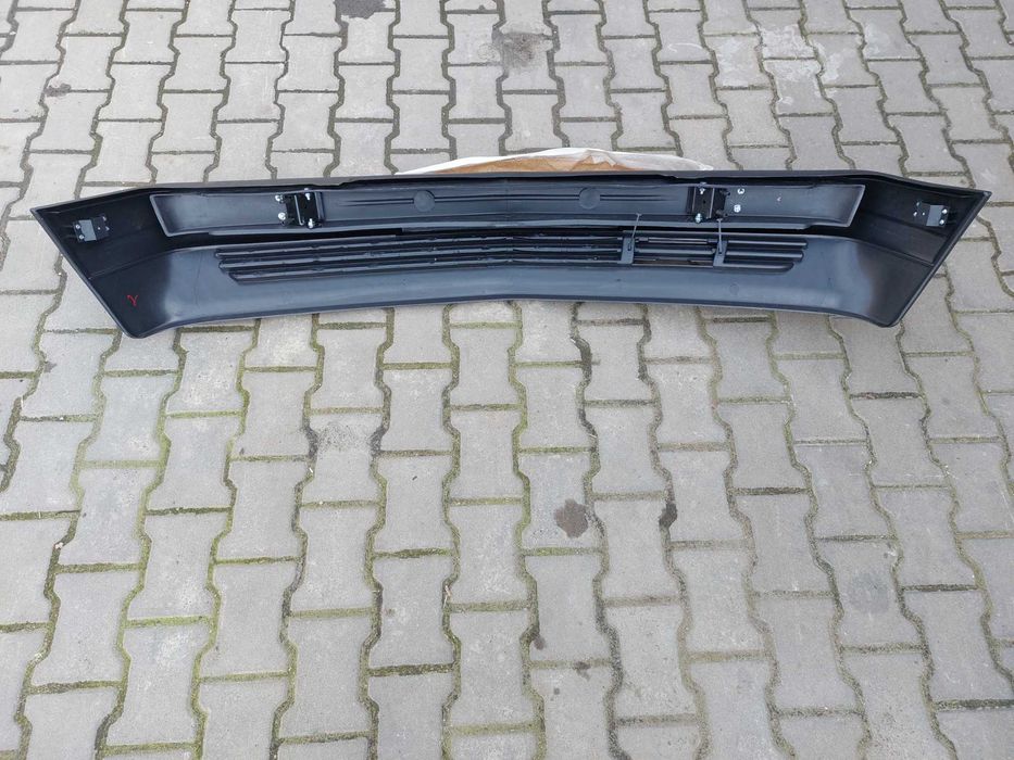 Бампер передній на Mercedes 190 (W201) 10.82-08.93 Мерседес 190