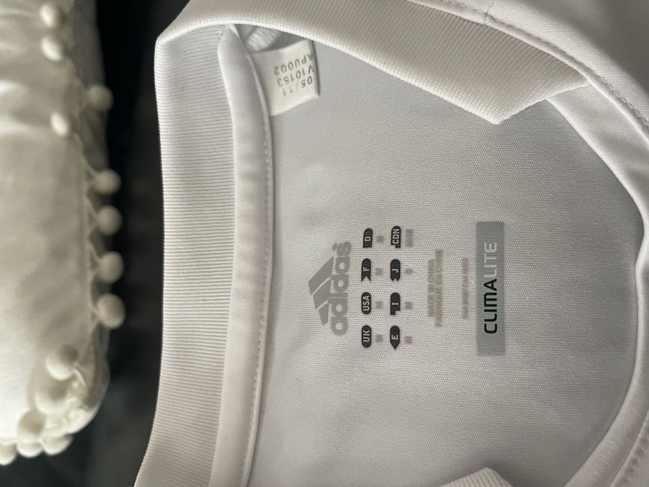 T-shirt Adidas tamanho M