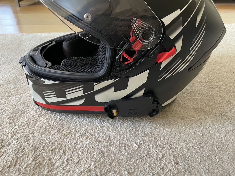 Capacete AGV com kit PACKTALK CARDO BOLD