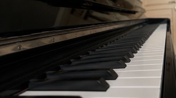 Pianino Klasyczne Ritmuller Studio 130