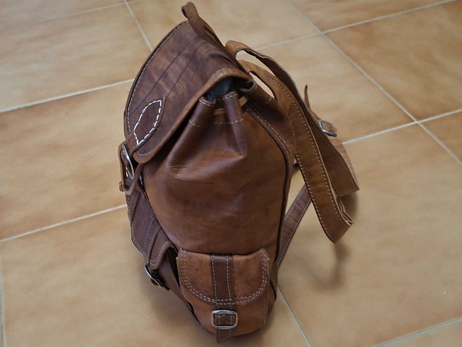 Mochila em pele/couro de qualidade, para CAÇA - NOVA