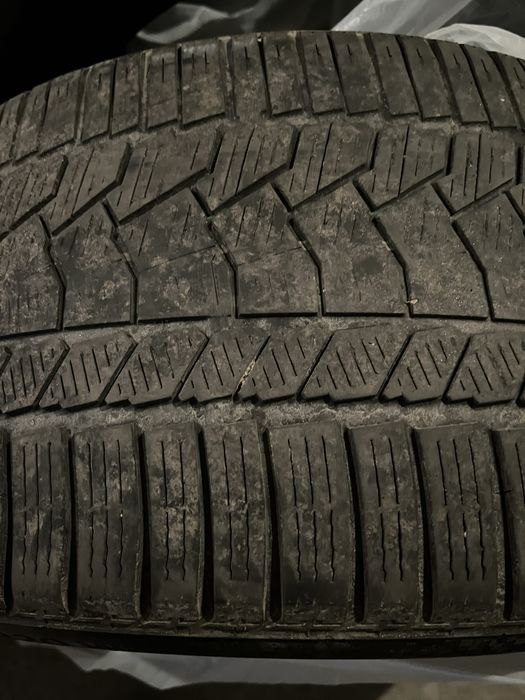 Всесезонная  резина разноширокая ContinentalR 20 перед 245/40зад275/35