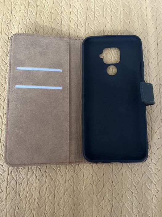 Etui zamykane na telefon Xiaomi Redmi Note 9 - nowe