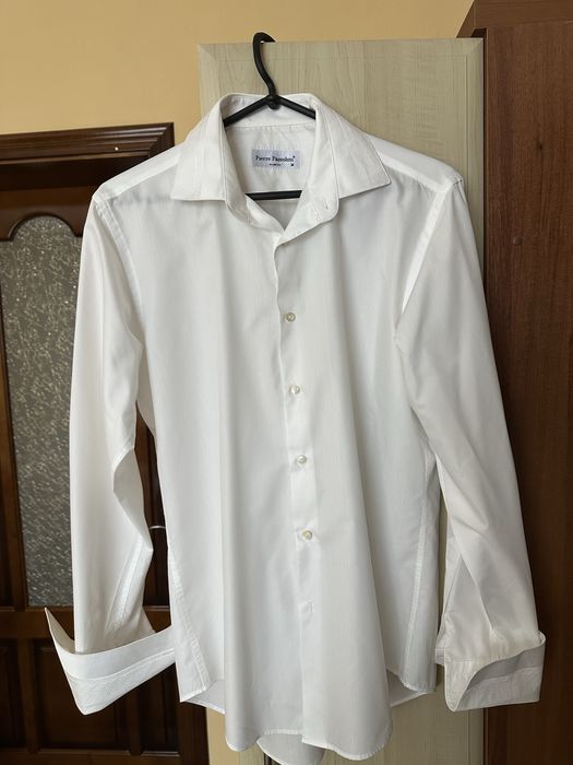 Турецькі чоловічі сорочки М в гарному стані