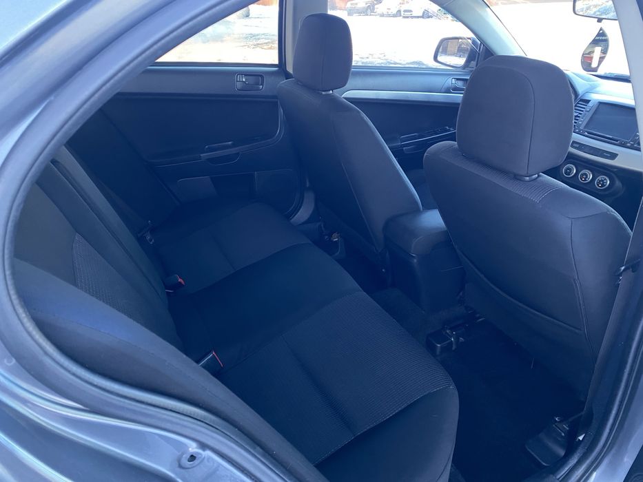 Продам Mitsubishi-Lancer