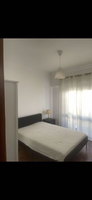 Por um quarto pra alugar