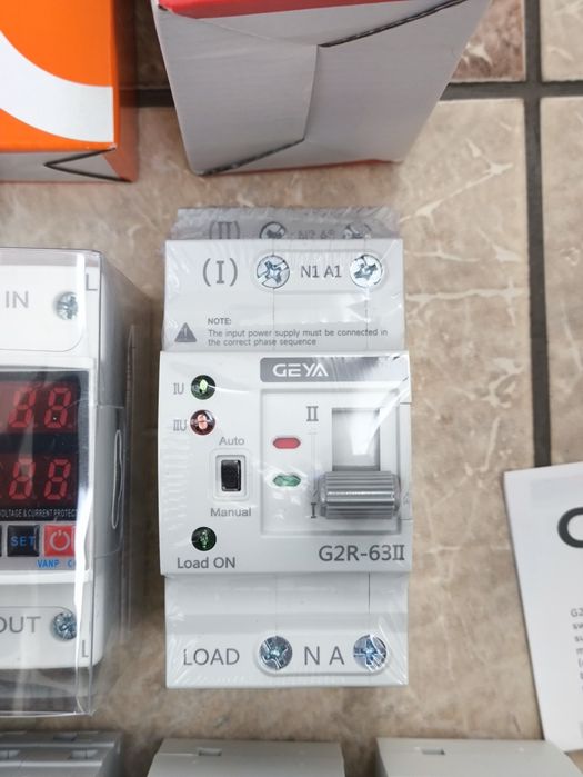 Інвертор  Datouboss  • 12v/1500Вт  •  12-24v/2300Вт