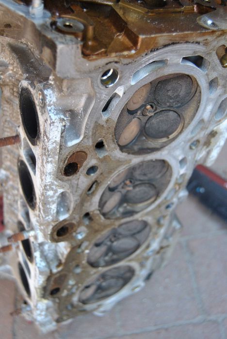 Głowica silnika Toyota Corolla 1.8 benzyna