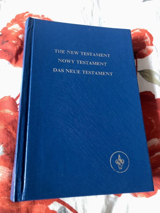 Nowy testament w trzech językach