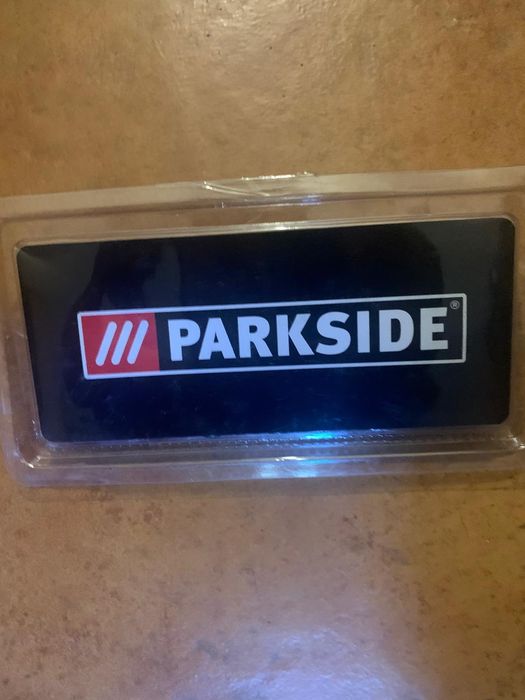 Fresadora de Superfície Parkside 1200W + Kit de 6 Fresas