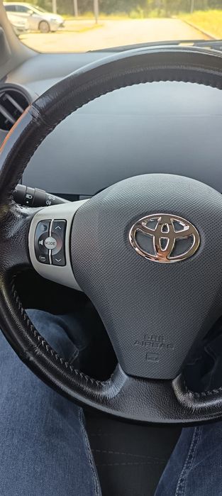 Toyota Yaris  1.0