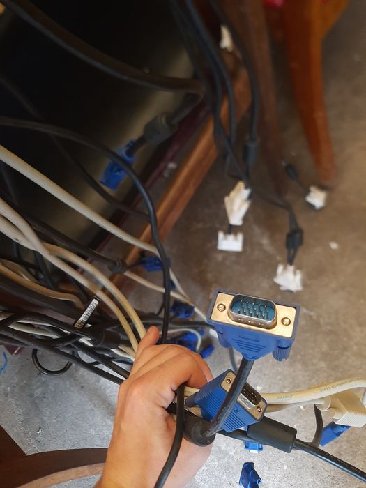 Various VGA and VDI Cables64740468035842122