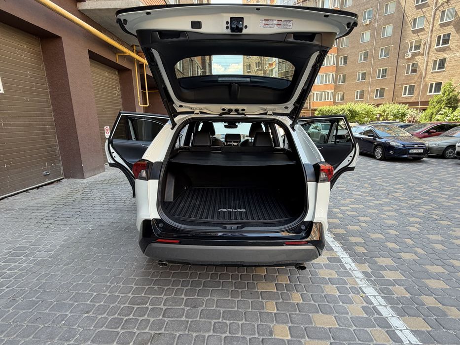 Rav 4 Hybrid XSE