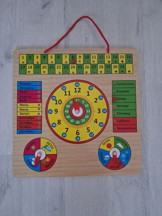 Дерев'яна розвиваюча іграшка Woody Годинник-календар з рухомими деталя