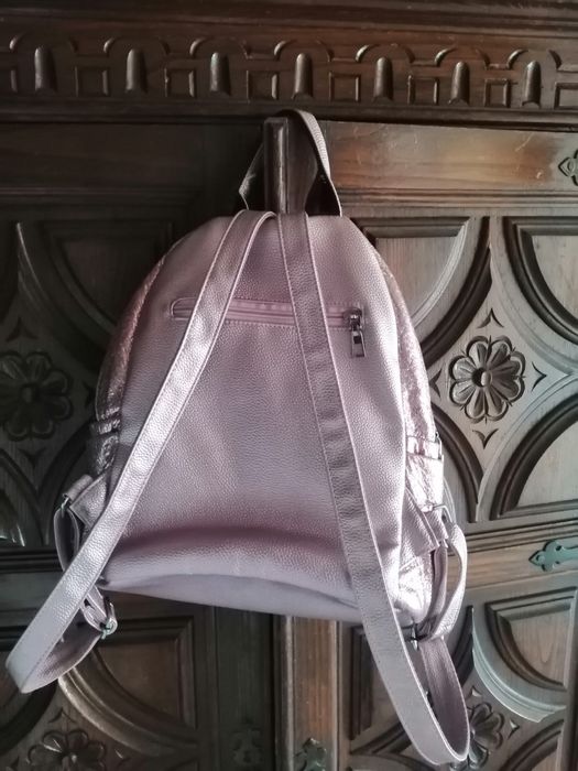 Mochila cor rosa brilhante