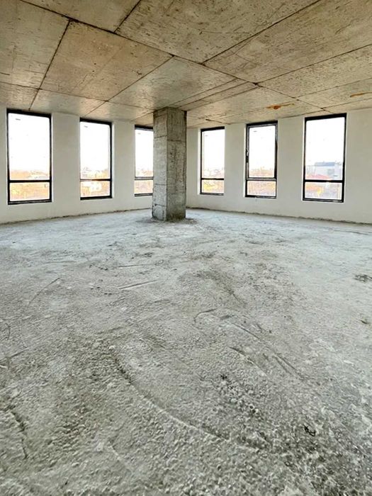 Оренда великого офісу з видом на ріку в Бізнес центрі "Picasso" Пікасо