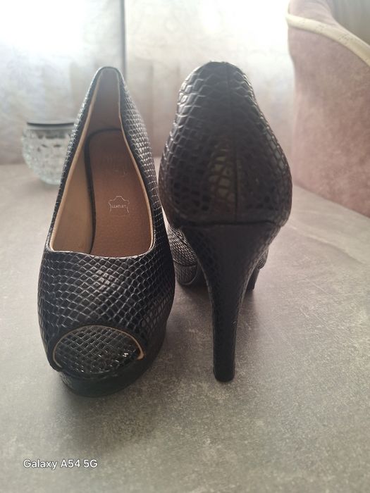 Szpilki na platformie roz. 37