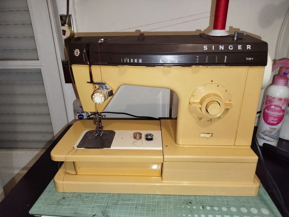 Máquina de costura