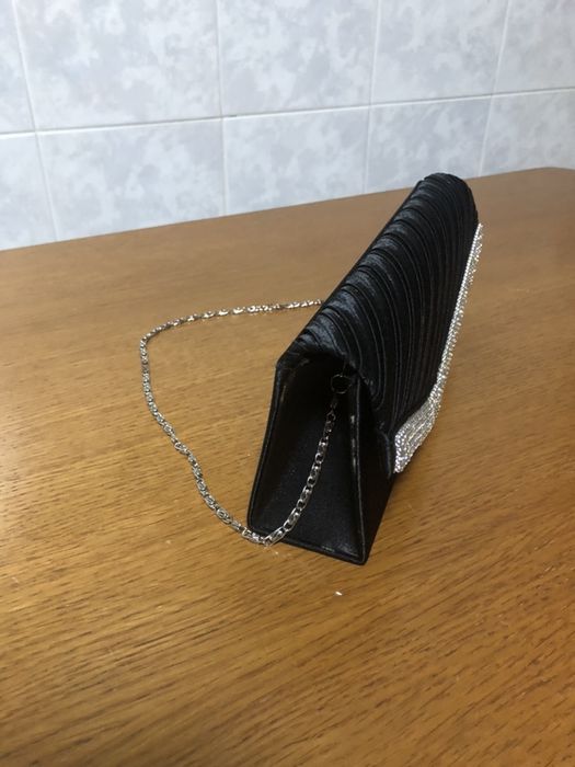 Mala preta com alça
