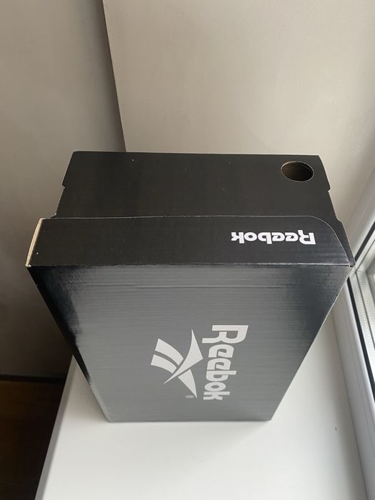 Коробка для взуття Reebok