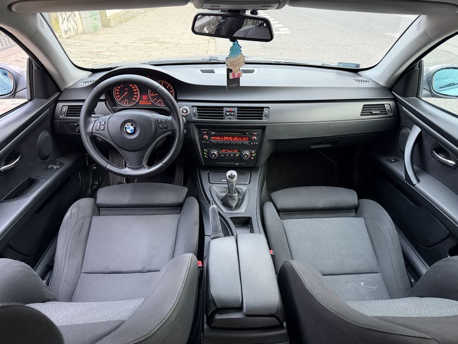 BMW E92 320i Coupe !!