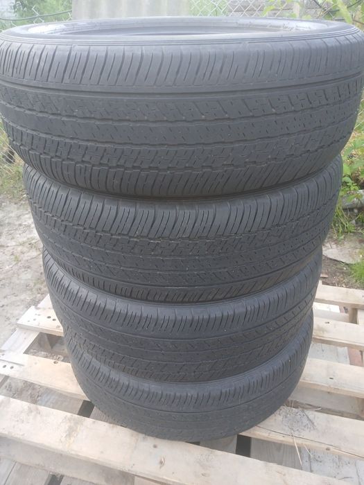 Продам б/в автомобільні шини 225/60R18