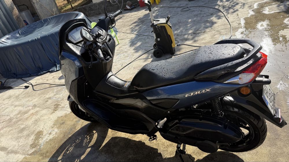 Nmax 2023 11.000 km