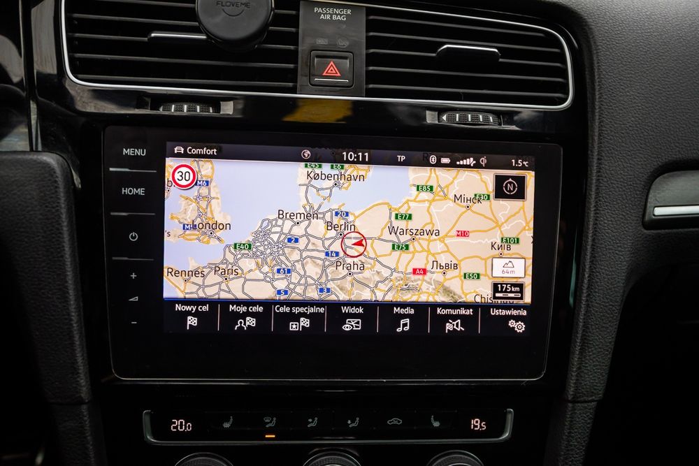 VW Golf GTD 2.0TDI 184 ps skóry digital navi pro matrix DSG Max opcja!