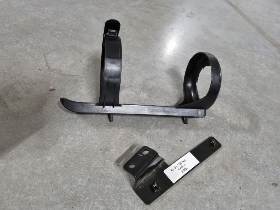 Renault - uchwyt na gaśnicę