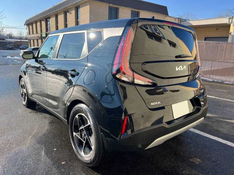 2023 Kia Soul 2.0