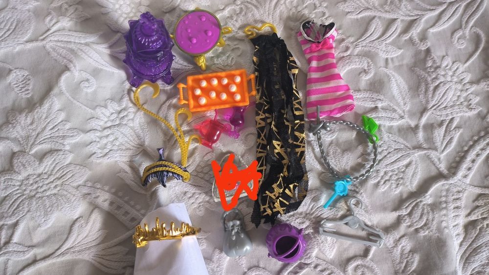 Ляльки куклы монстр хай monster high дракулаура клодін еббі