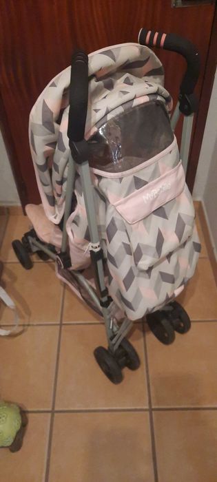 Carrinho bebé passeio Barbie