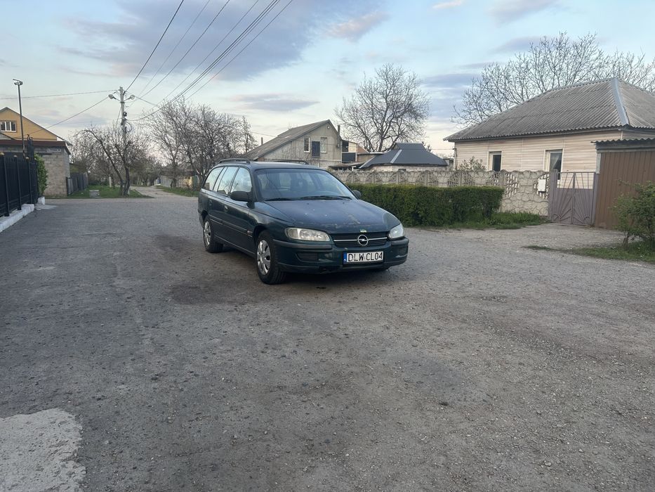 Opel Omega B 2.0 бензин