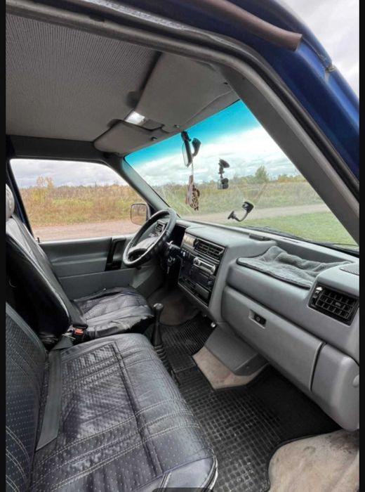 Volkswagen T4 caravelle