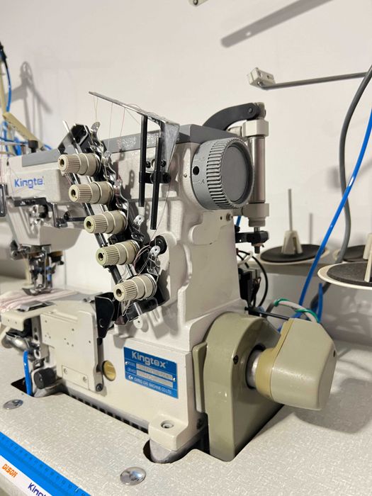 Máquina de Recobrimento e Bainhas – Kingtex