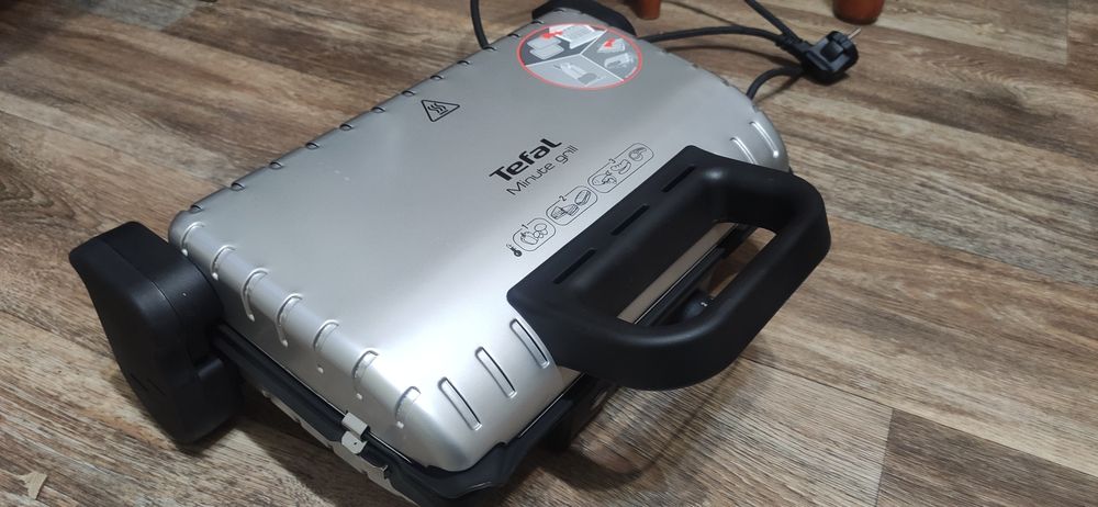 Гриль Tefal MINUTE GRILL GC205012