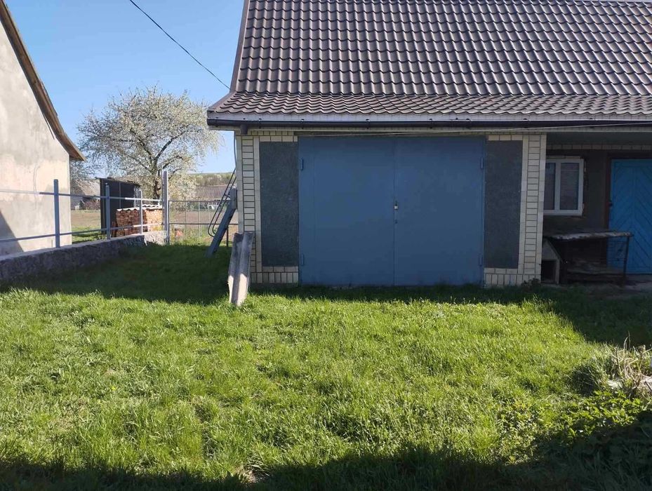 Будинок 2 поверх.110 кв. м, 7 кімнат,  Лесі УкраЇнки 43А смт Лисянка