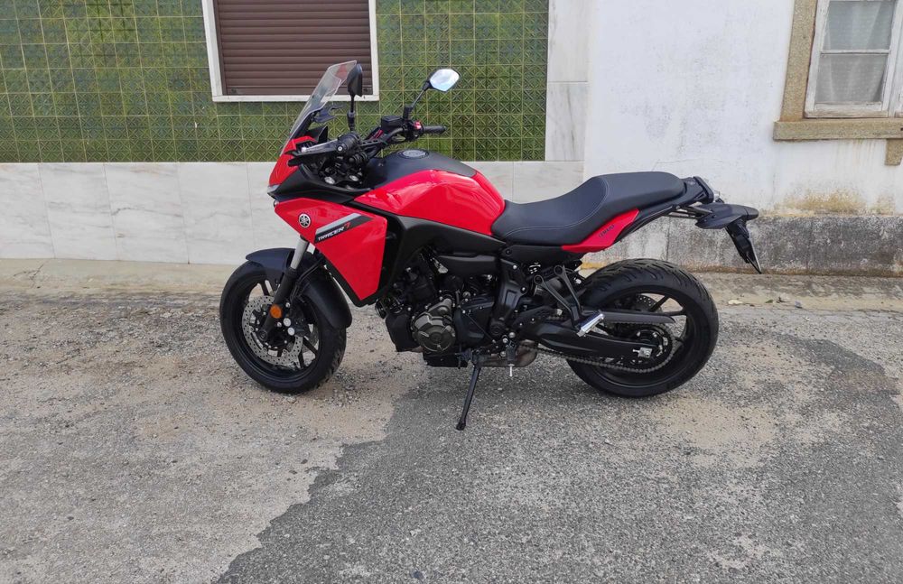 Yamaha tracer 7 com 1800km