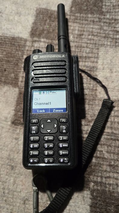 Радіостанція Motorola dp 4800e, UHF, AES256, комплект,+ 2 АКБ, зарядне