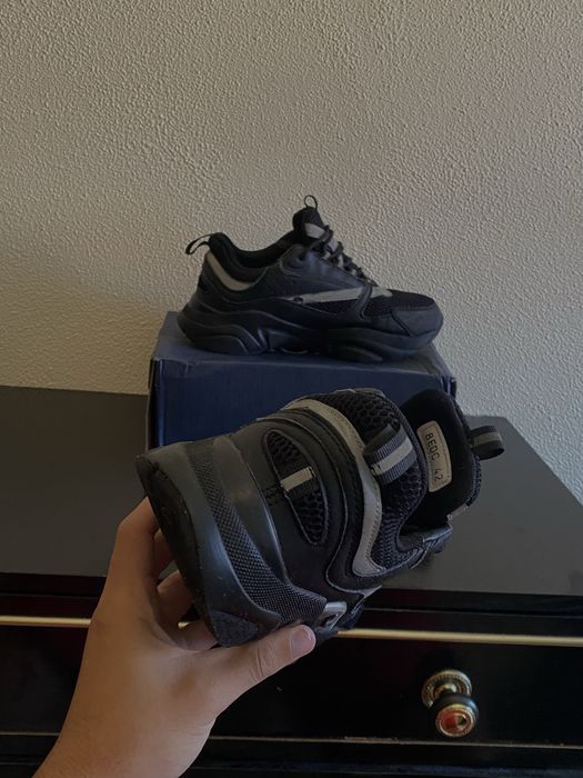 dior b22 pretas