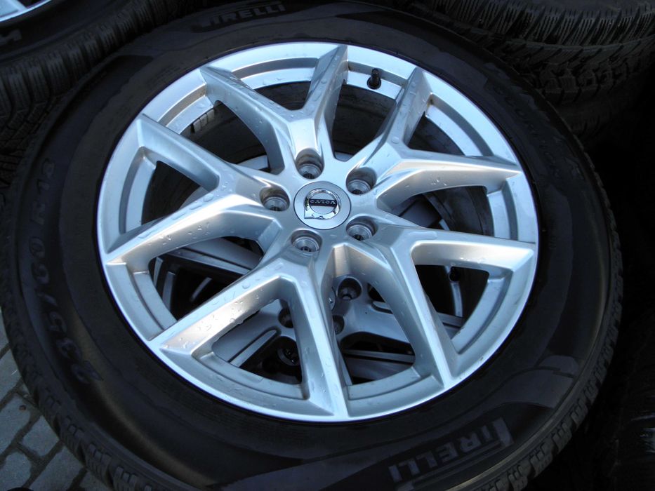 Koła zimowe 18 VOLVO XC60 235/60R18 Pirelli Scorpion Winter 5x108