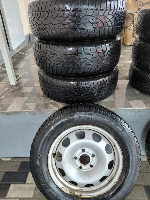 Продам комплект коліс 215/65/16  5×112 wag