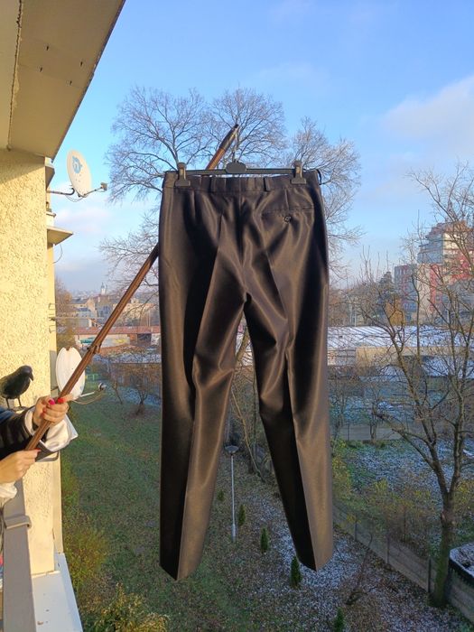 Męski czarny garnitur pawis 182